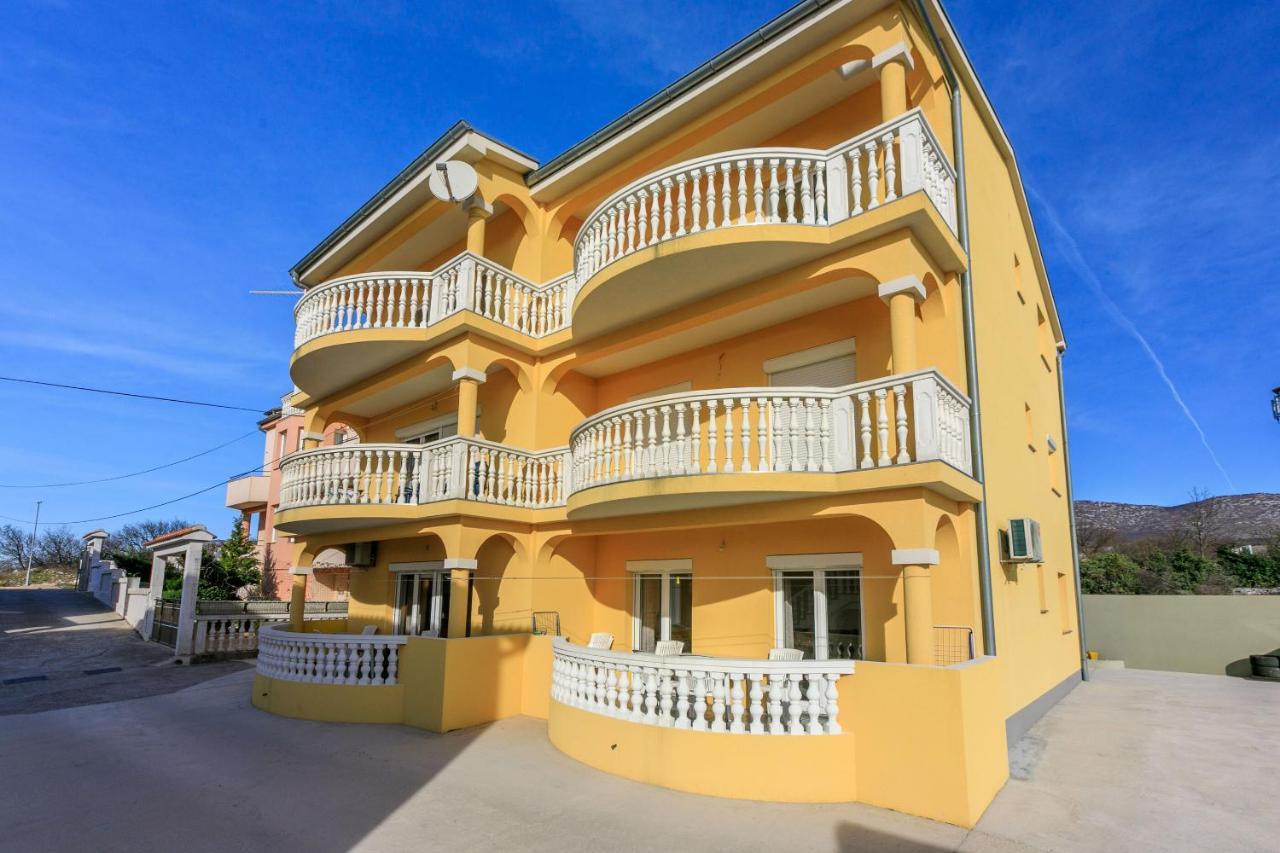Apartments Kulas Novi Vinodolski Exterior photo