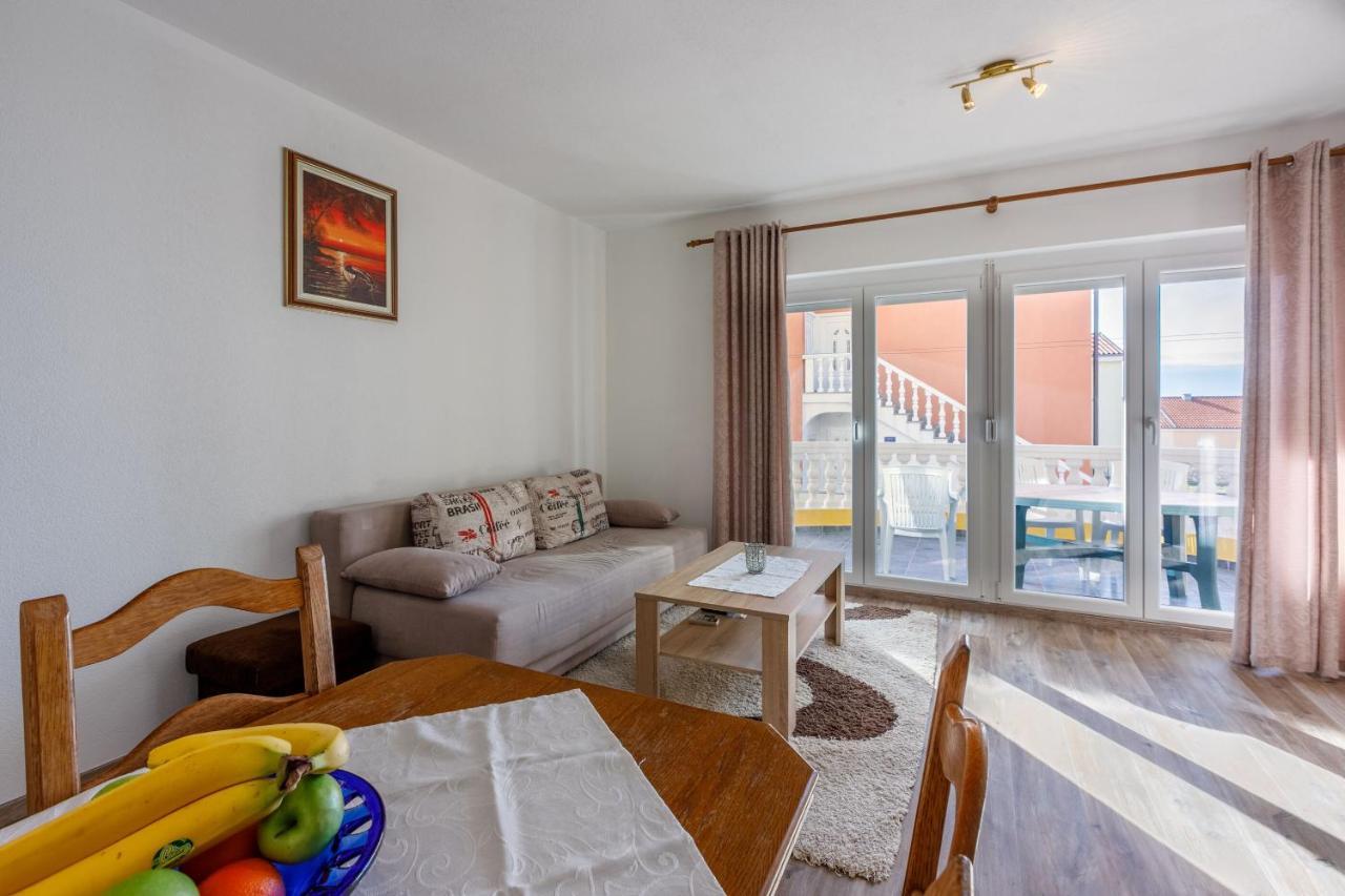 Apartments Kulas Novi Vinodolski Exterior photo