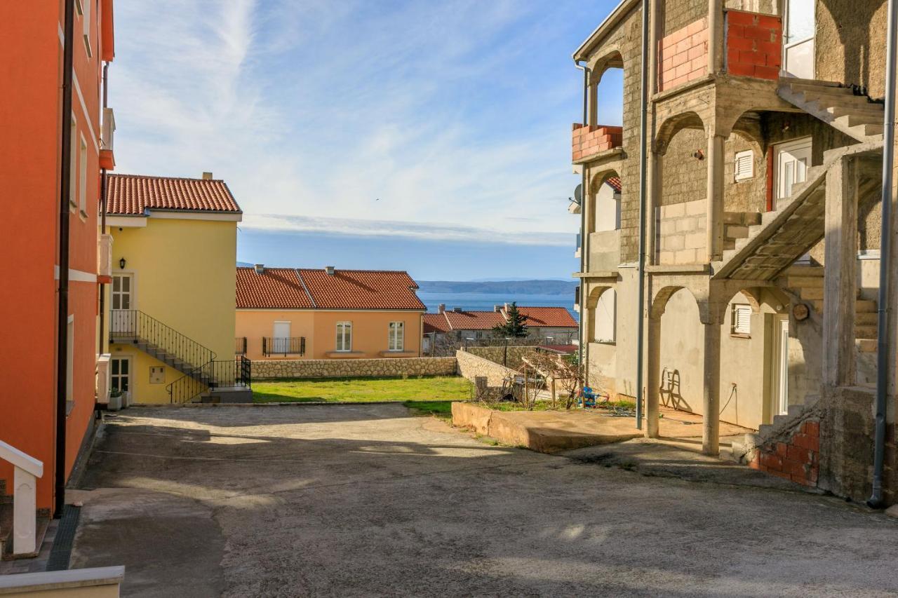 Apartments Kulas Novi Vinodolski Exterior photo